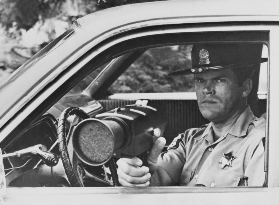 La evolución óptica de las lentes de las cámaras para salpicadero: del testigo silencioso a la córnea digital