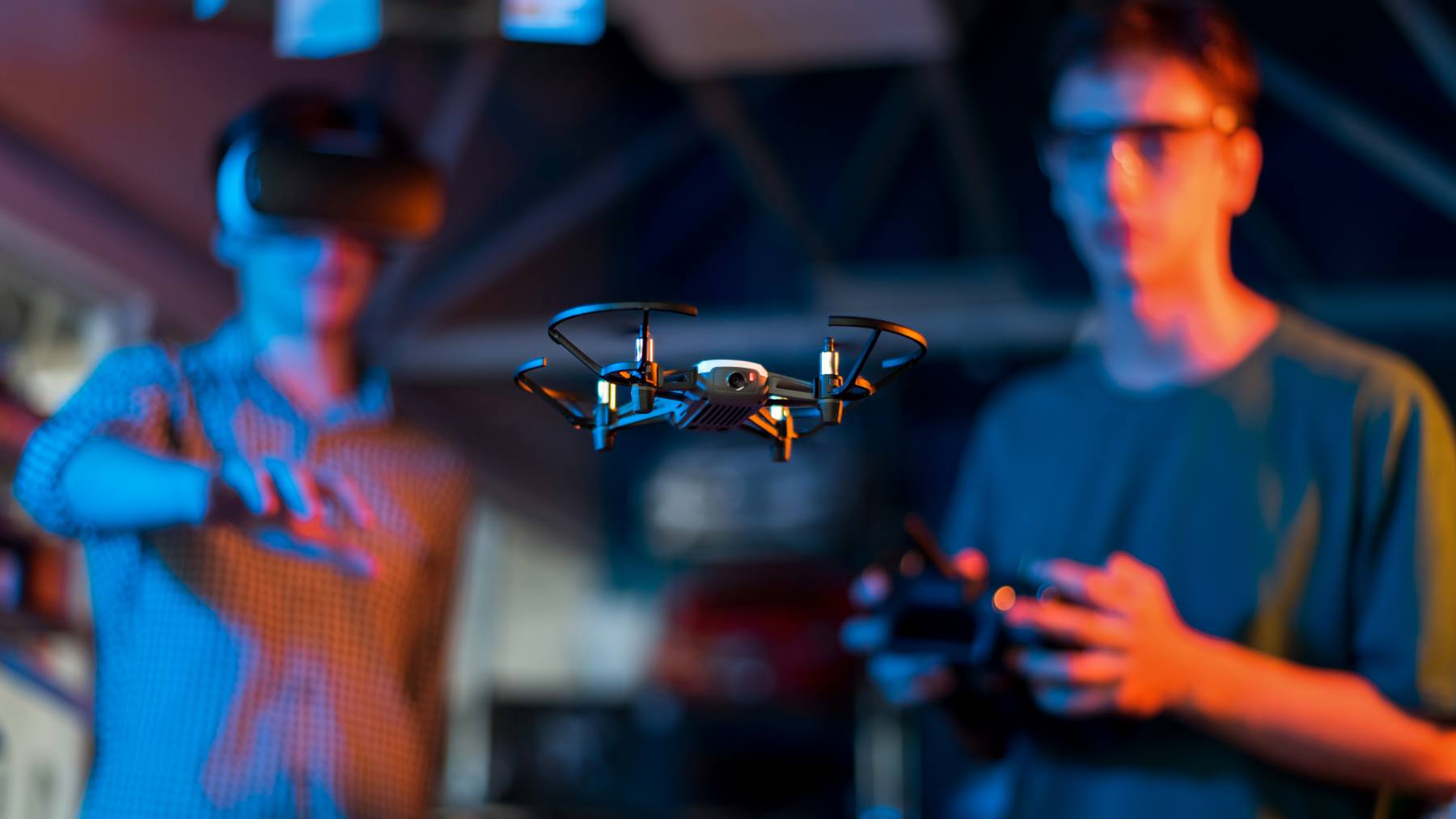 Lente de cámara FPV ultra ancha para una experiencia inmersiva de carreras de drones
